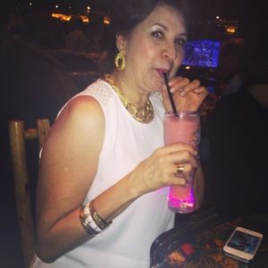 Meet your Posher, Abigail